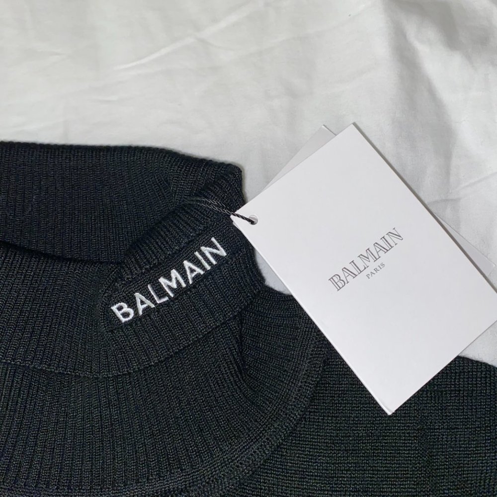 NEW Balmain Embroidered Black Sweater